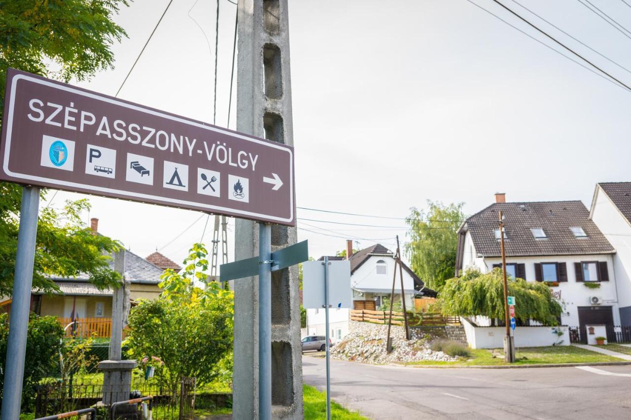 Valley Vendégház Eger Exterior foto