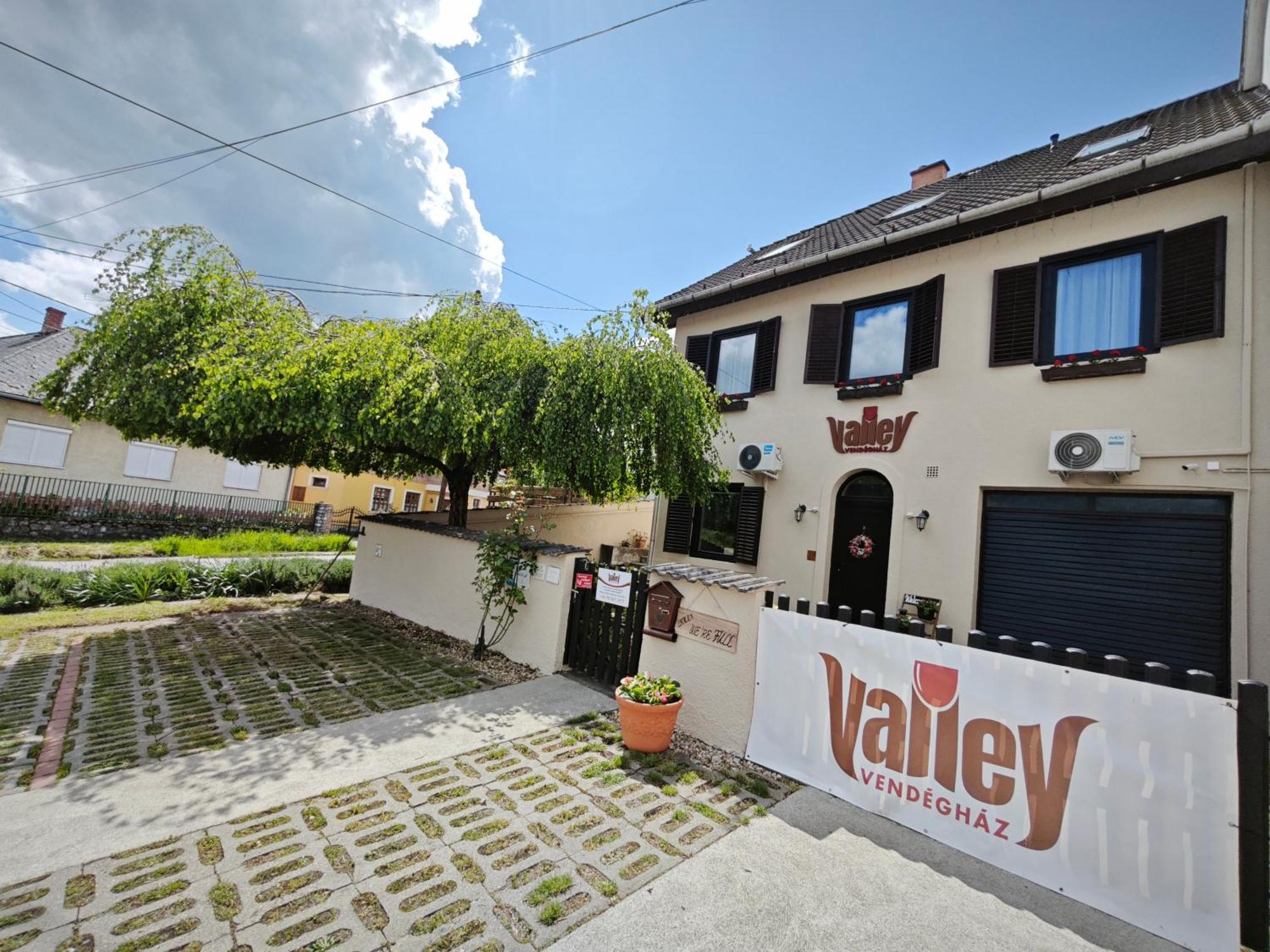 Valley Vendégház Eger Exterior foto